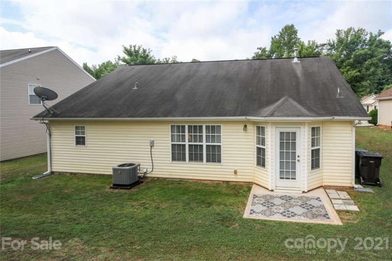 Property image 2 at 1394 Spring View Court, Rock Hill, SC 29732