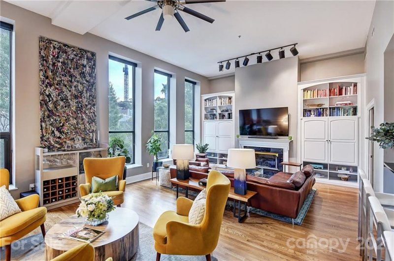 Property image 5 at 127 N Tryon Street, Charlotte, NC 28202