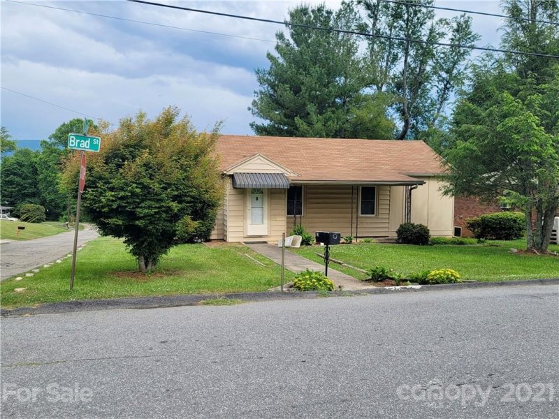 Property image 3 at 19 Brad Street, Asheville, NC 28803