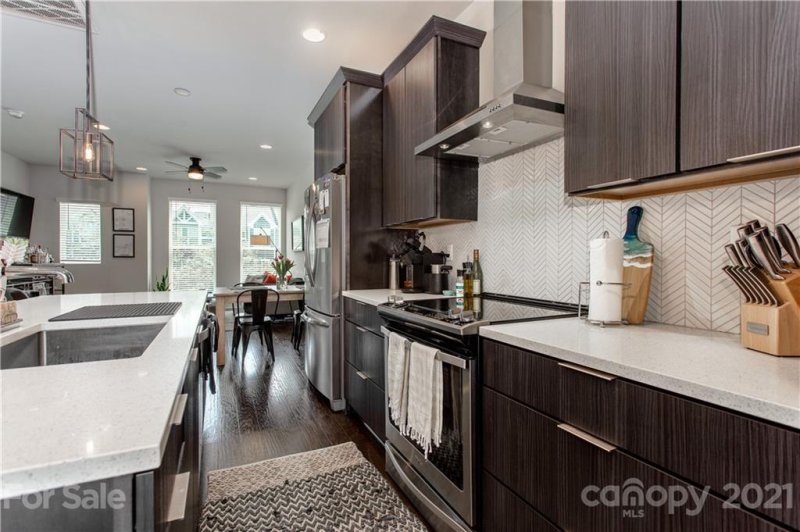 Property image 4 at 202 Wesley Heights Way, Charlotte, NC 28208