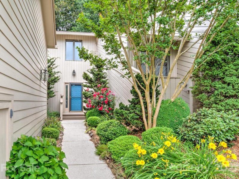 Property image 4 at 115 Cloverleaf Lane, Asheville, NC 28803