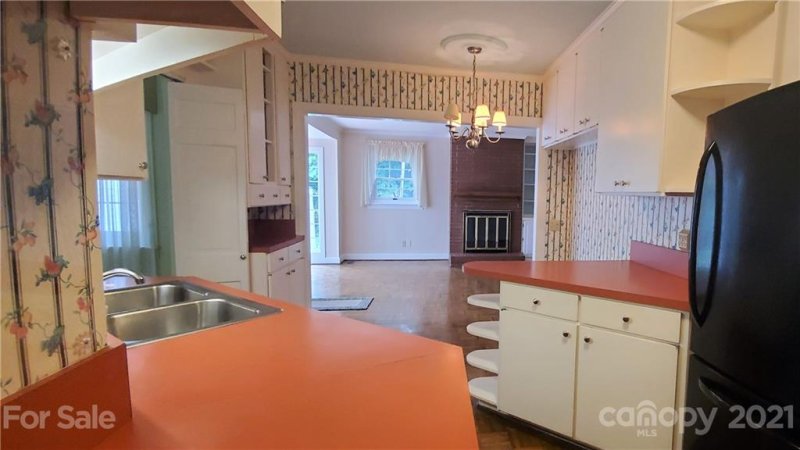 Property image 4 at 223 Oakland Circle, Newton, NC 28658