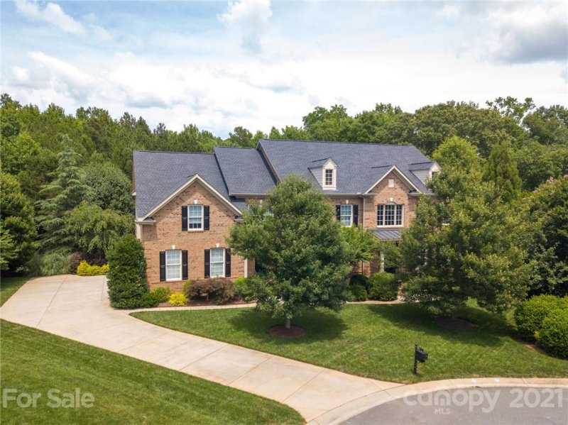 Property image 2 at 617 Maple Valley Court, Weddington, NC 28104
