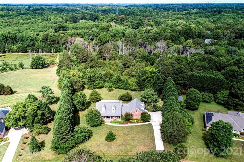 Property image 3 at 970 Oxford Drive, Rock Hill, SC 29732