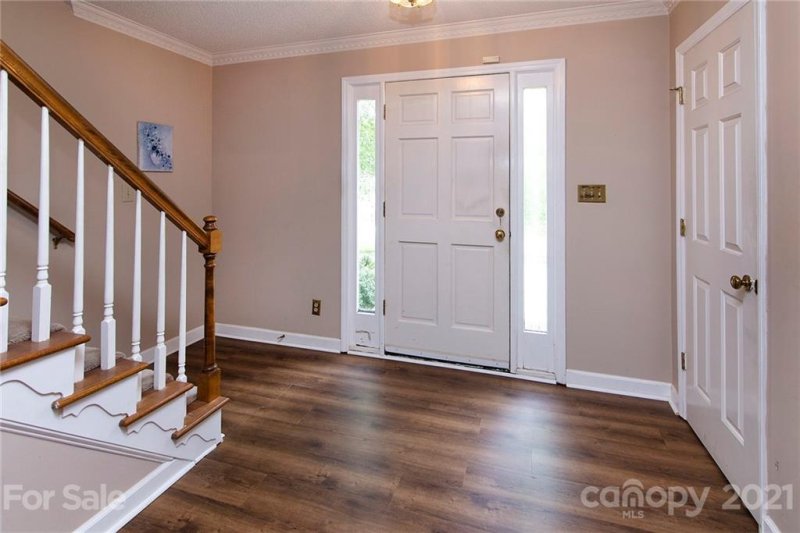 Property image 3 at 1013 Talbot Court, Matthews, NC 28105