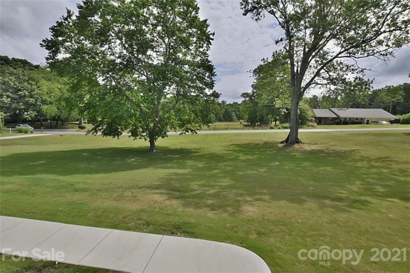 Property image 3 at 1015 Belmar Lane, Rock Hill, SC 29732