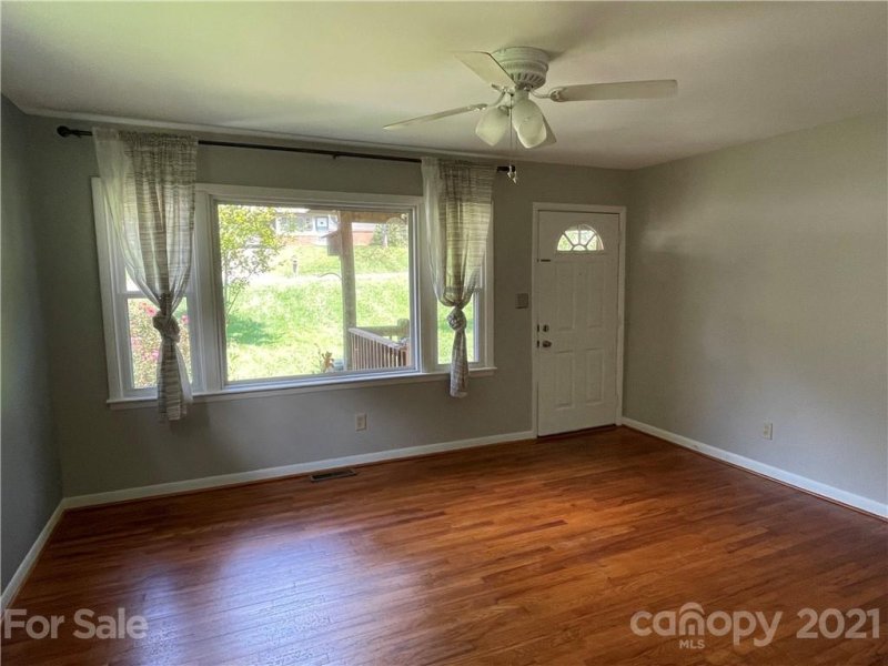 Property image 5 at 29 Rosemary Road, Asheville, NC 28806