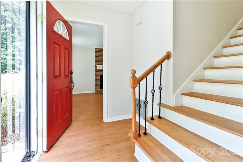 Property image 4 at 412 Hickok Court, Charlotte, NC 28270