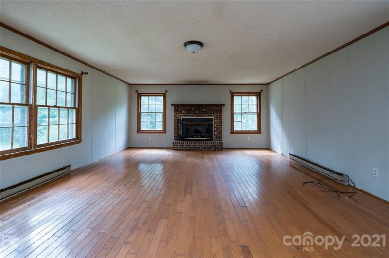 Property image 3 at 10 Fair Oaks Road, Arden, NC 28704