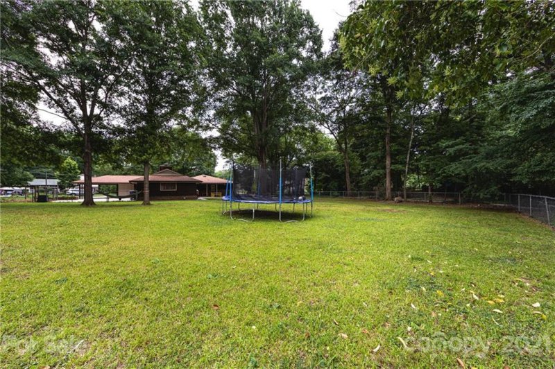 Property image 2 at 7101 Essington Drive, Charlotte, NC 28270