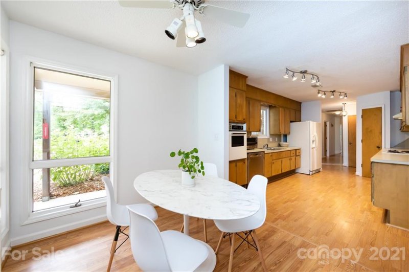 Property image 5 at 7101 Essington Drive, Charlotte, NC 28270