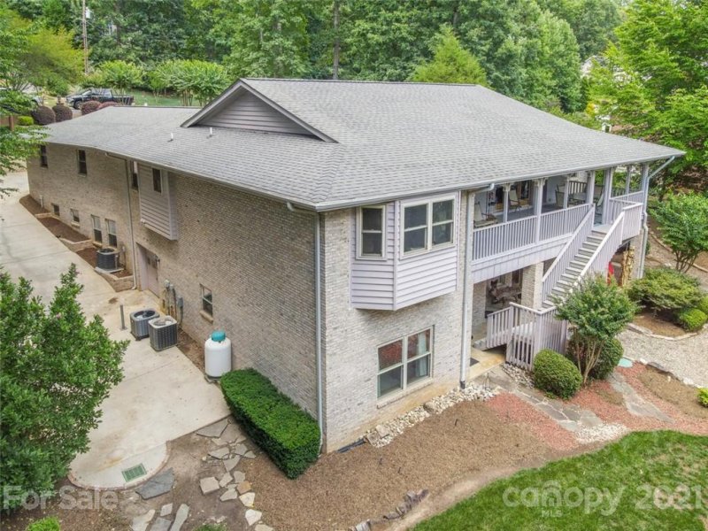 Property image 3 at 8715 Dog Leg Road, Sherrills Ford, NC 28673