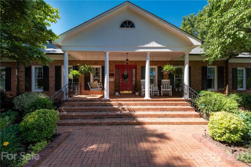 Property image 3 at 106 E Boyd Street, Maiden, NC 28650