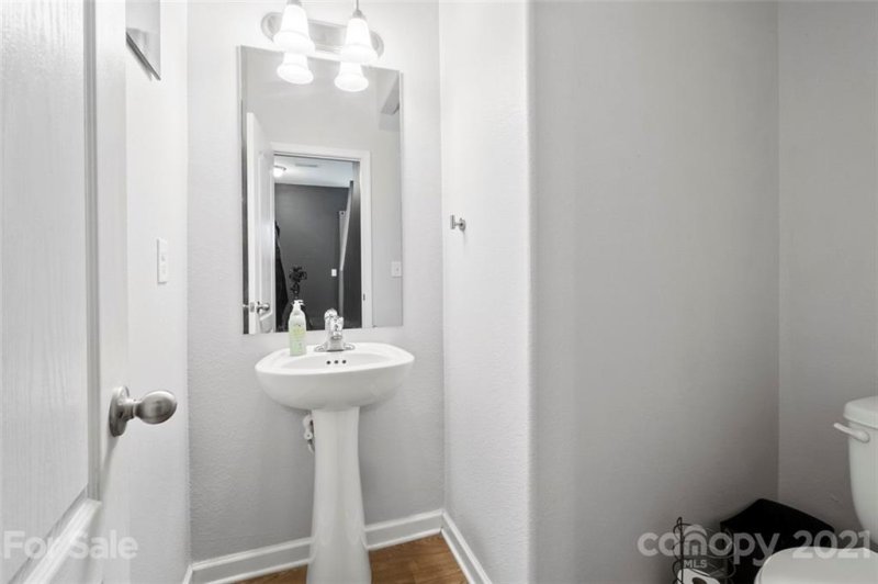 Property image 4 at 6819 Ware Road, Charlotte, NC 28212