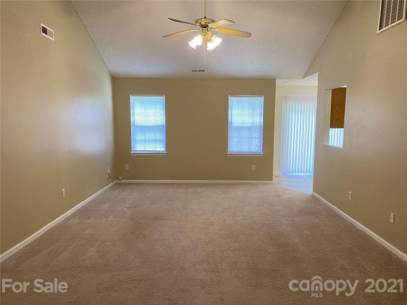 Property image 5 at 302 Touch Me Not Lane, Charlotte, NC 28216