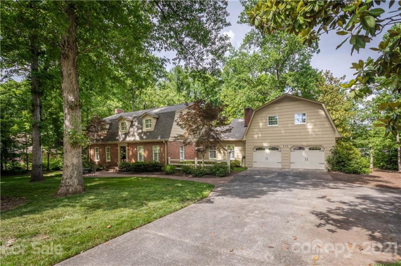 Property image 2 at 206 Camelot Drive, Morganton, NC 28655