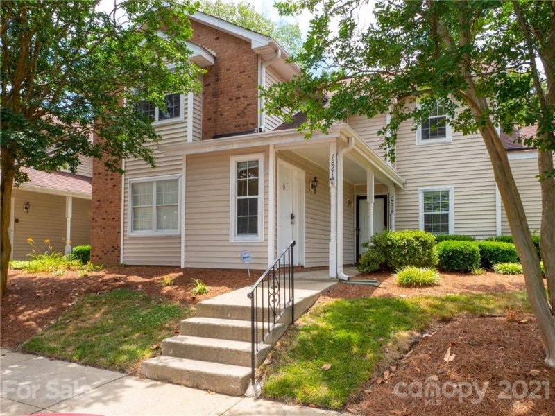 Property image 2 at 7821 Renaissance Court, Charlotte, NC 28226