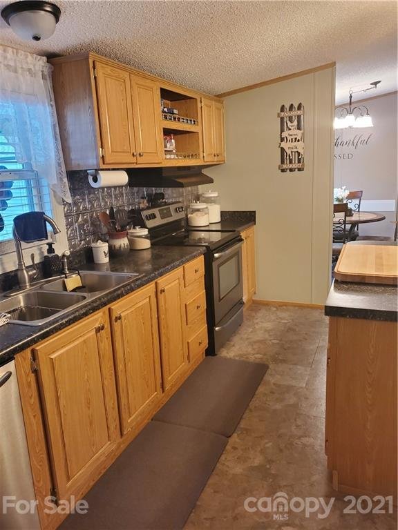 Property image 2 at 980 Olde Creek Trail, Concord, NC 28025