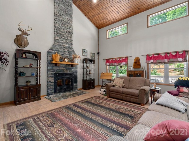 Property image 4 at 363 Bobcat Trail, Saluda, NC 28773