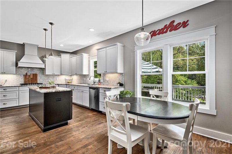 Property image 3 at 26 King Heights Drive, Fletcher, NC 28732