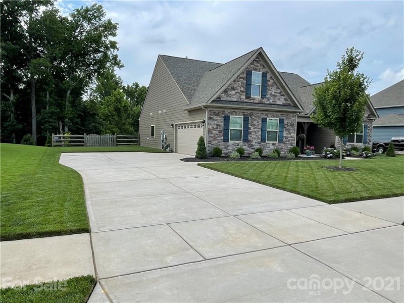 Property image 2 at 174 Bushney Loop, Mooresville, NC 28115