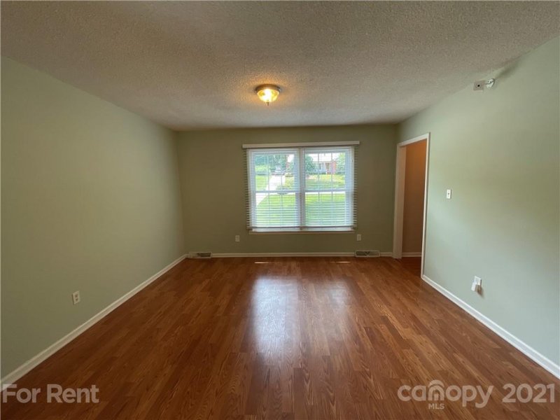 Property image 5 at 13417 Four Oaks Lane, Matthews, NC 28105