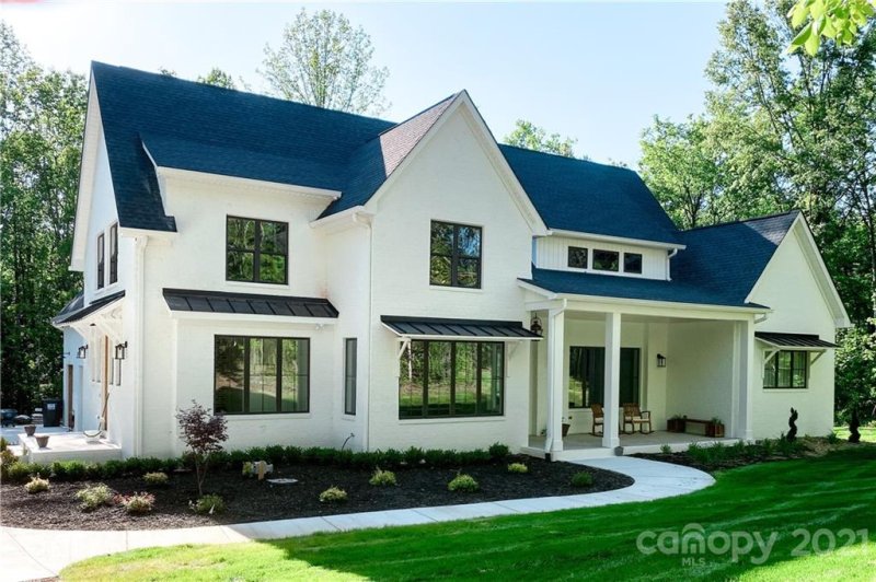 1030 Churchfield Lane