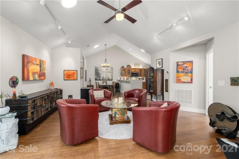 Property image 3 at 56 Mountain Meadow Circle, Weaverville, NC 28787