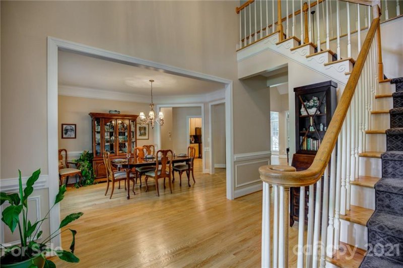 Property image 2 at 201 Pebble Stone Lane, Matthews, NC 28104