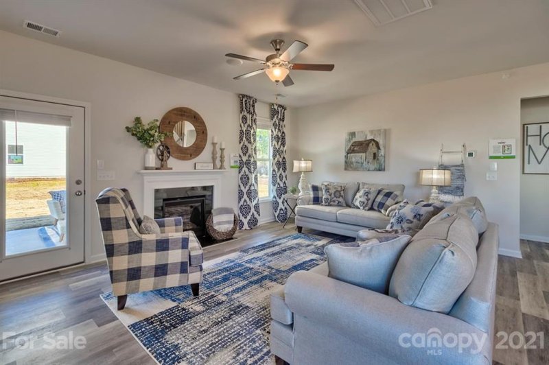 Property image 2 at 7380 Latham Way, Denver, NC 28037