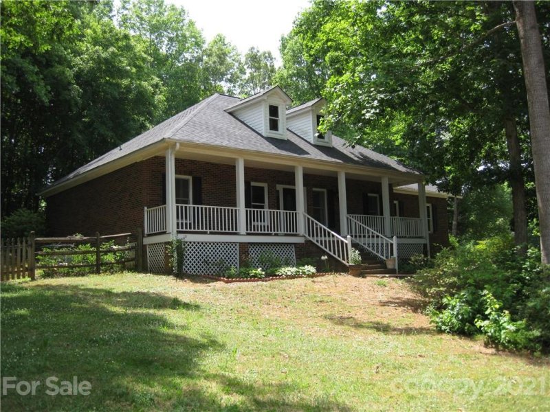 Property image 2 at 2312 Mill House Lane, Matthews, NC 28104