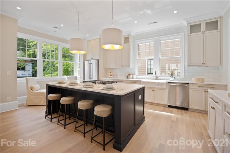 Property image 4 at 2414 Marshall Place, Charlotte, NC 28203