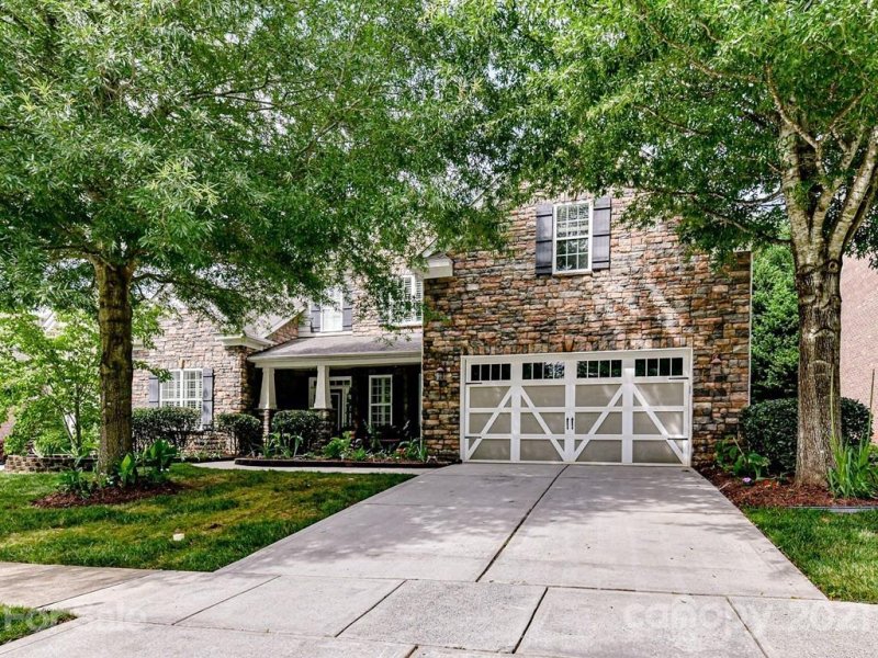 10412 Paxton Run Road