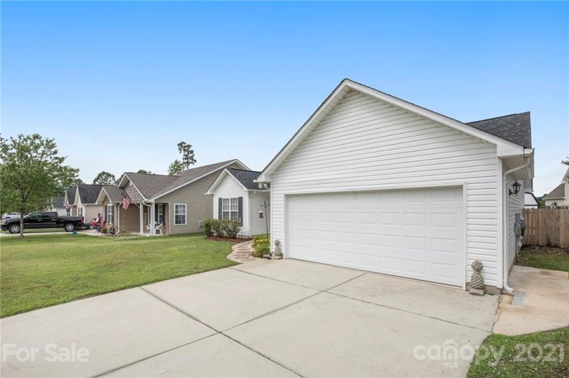 Property image 3 at 5253 Harmon Place, Kannapolis, NC 28083