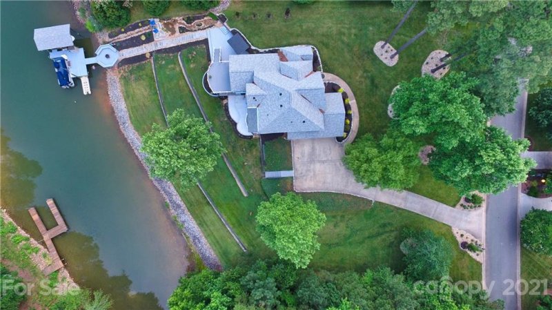 Property image 4 at 211 Bullfinch Road, Mooresville, NC 28117