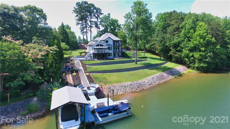 Property image 5 at 211 Bullfinch Road, Mooresville, NC 28117