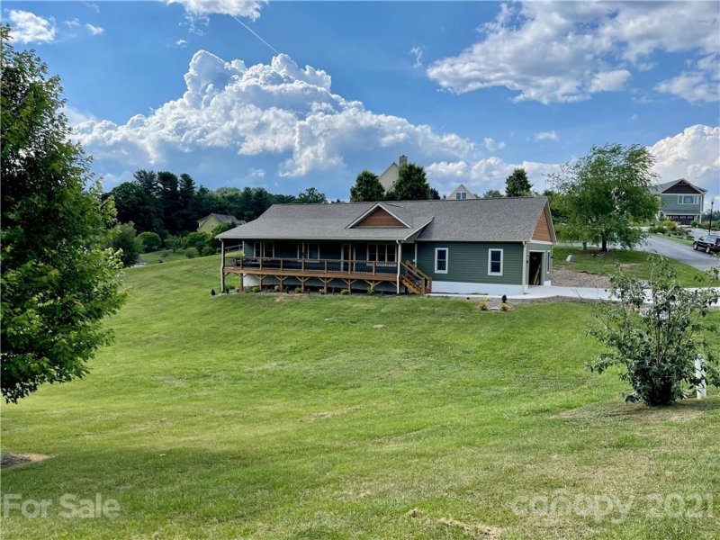 Property image 2 at 304 Jackie Jones Drive, Leicester, NC 28748