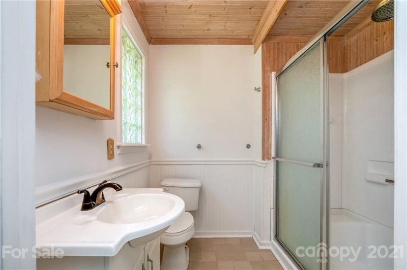 Property image 4 at 1305 Delview Road, Cherryville, NC 28021