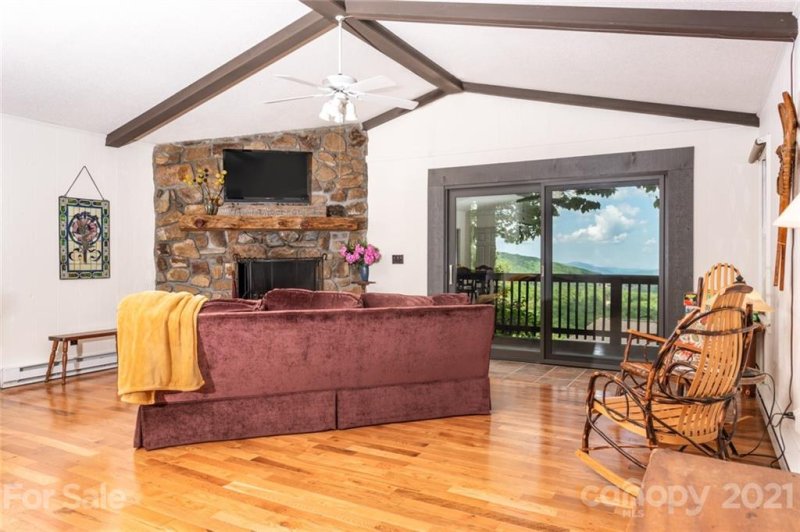 Property image 4 at 115 Hummingbird Lane, Beech Mountain, NC 28604