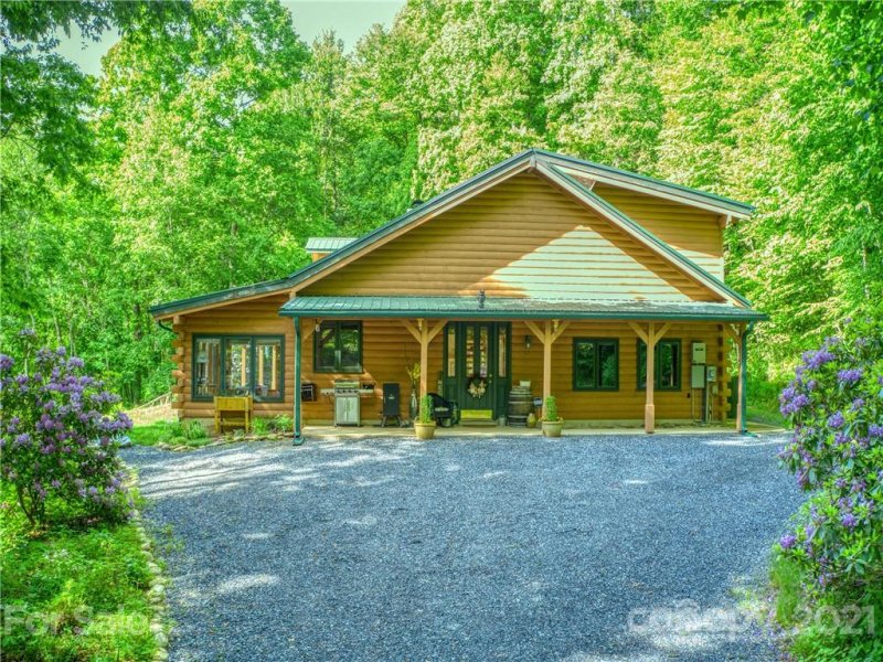 Property image 3 at 1031 Hyacinth Drive, Clyde, NC 28721