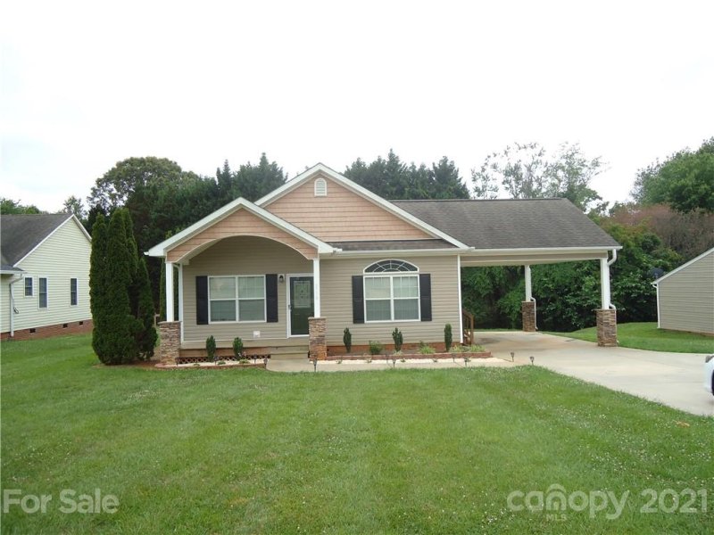 Property image 2 at 2110 Beauty Street, Statesville, NC 28625