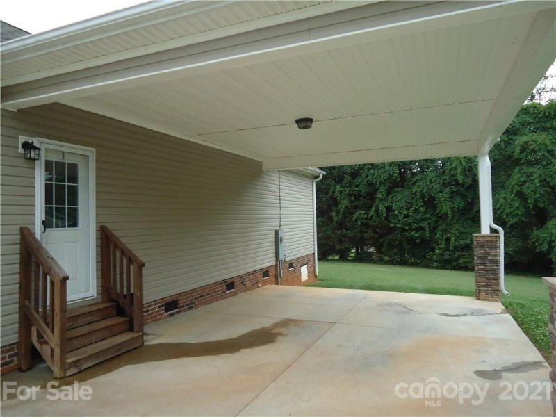 Property image 4 at 2110 Beauty Street, Statesville, NC 28625