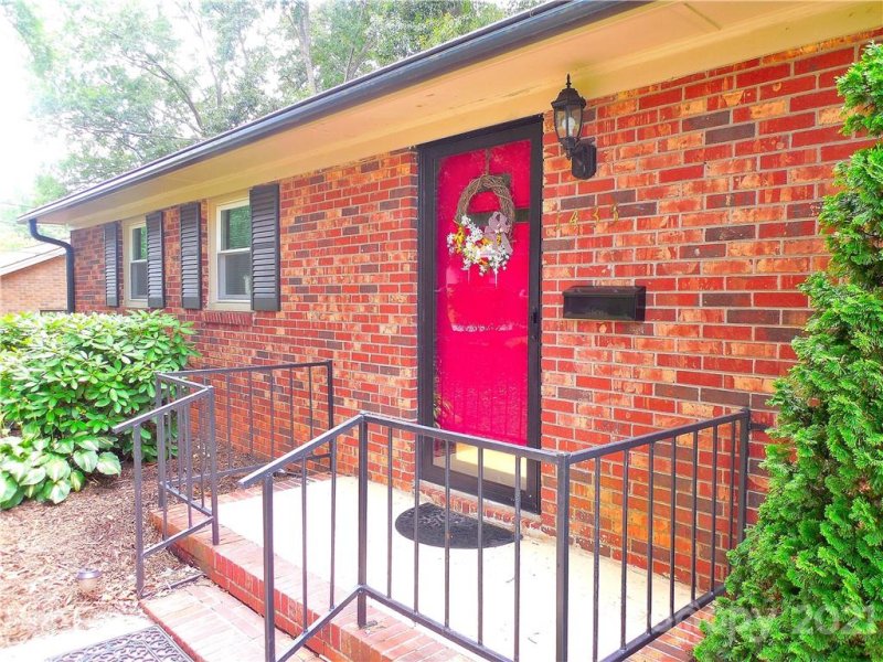 Property image 3 at 1435 Anderson Street, Gastonia, NC 28054