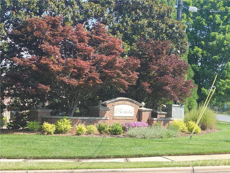 Property image 2 at 5222 Berkeley Estates Drive, Charlotte, NC 28277