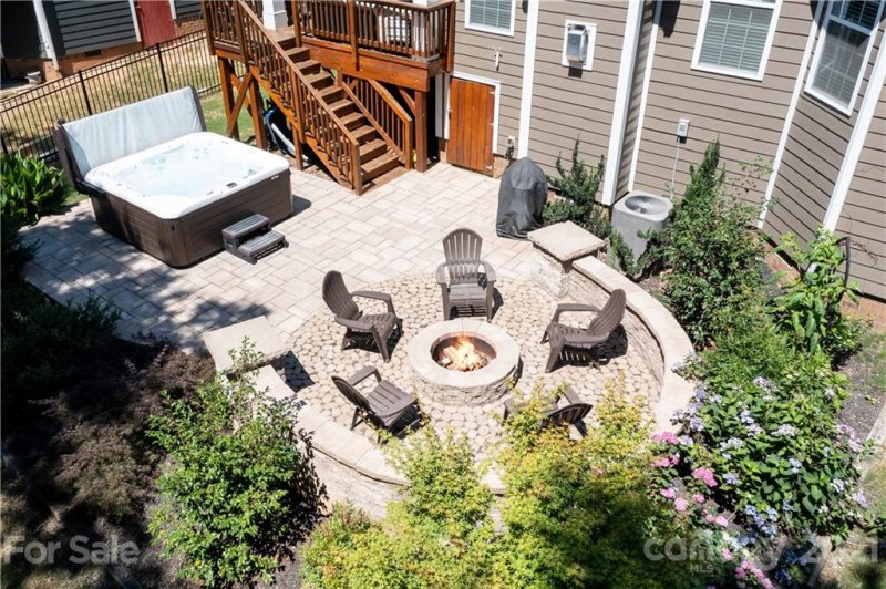 Property image 2 at 18820 Avery Park Drive, Cornelius, NC 28031