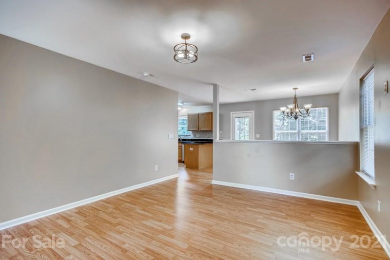 Property image 5 at 8736 Sharonbrook Drive, Charlotte, NC 28210