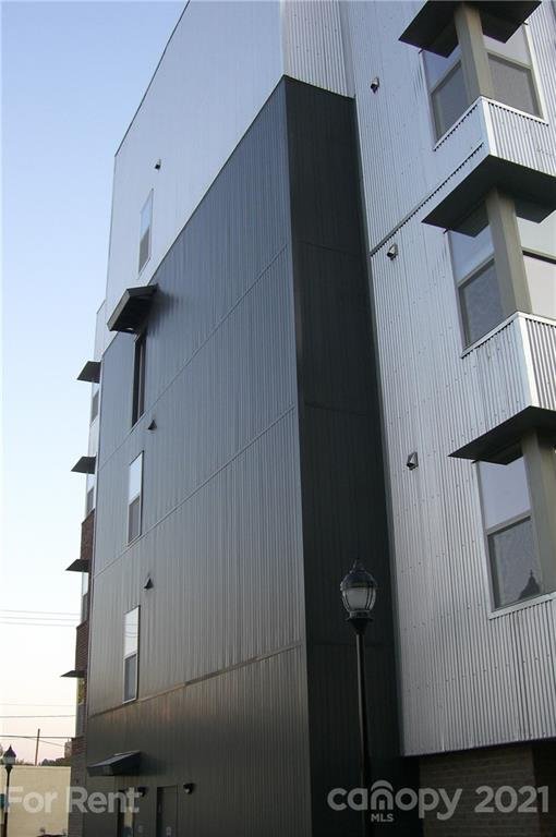 Property image 2 at 630 Calvert Street, Charlotte, NC 28208