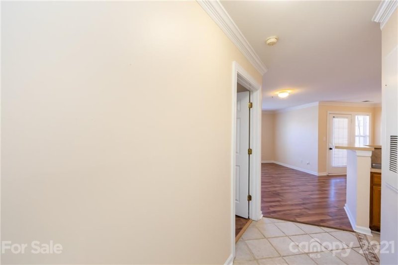 Property image 4 at 9749 Campus Walk Lane, Charlotte, NC 28262