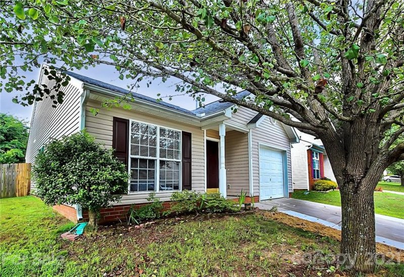 Property image 3 at 1412 Mandy Place Court, Charlotte, NC 28216