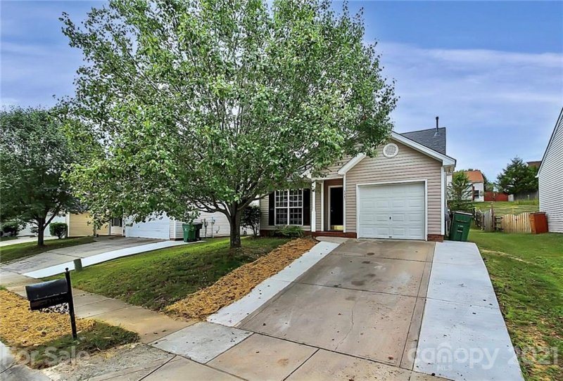 Property image 4 at 1412 Mandy Place Court, Charlotte, NC 28216
